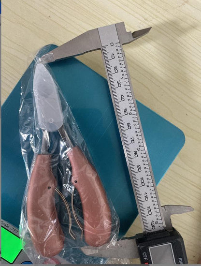 Podiatrist's Special Toenail Clippers For The Elderly With Thick Toenails